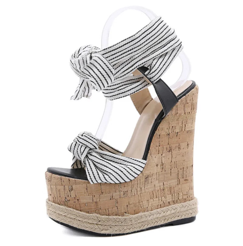 Sandalias Blancas de Plataforma con Tacón Alto y Pulsera para Mujer