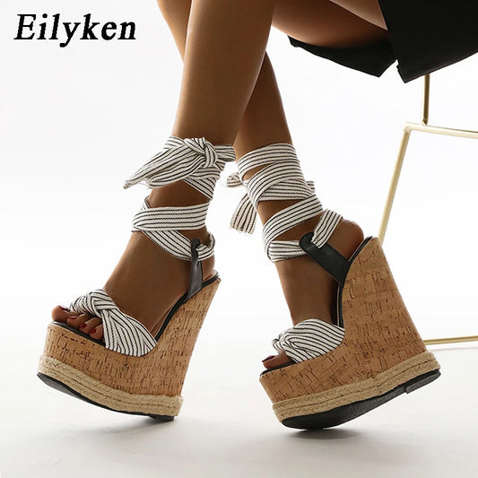 Sandalias Blancas de Plataforma con Tacón Alto y Pulsera para Mujer