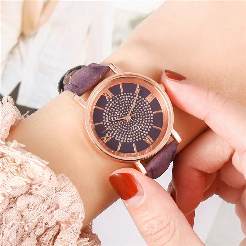 Reloj para Mujer con Dial Estrellado - Moda, Escala Romana y Cristales, Correa de Cuero