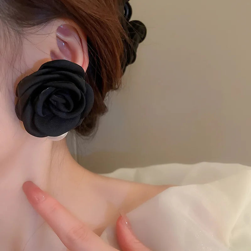 Pendientes colgantes con perla y flor negra para mujer - Moda y accesorios de fiesta